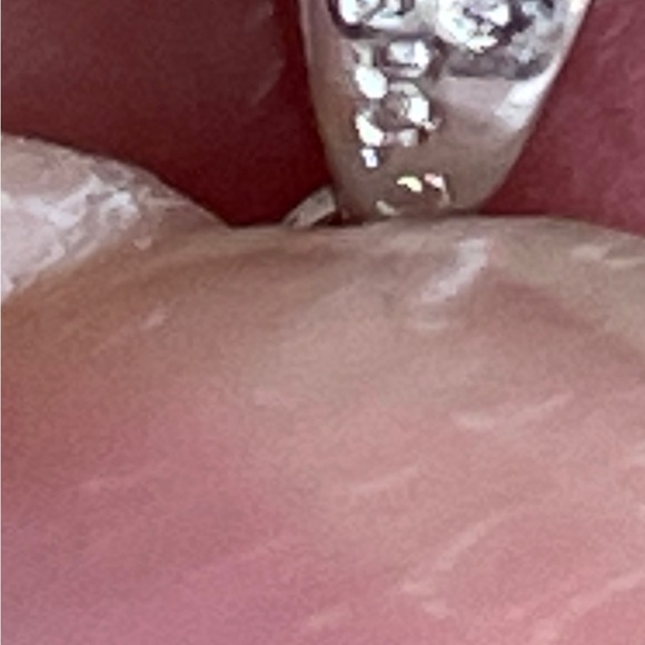 Stunning beyond words diamond heart in white gold - Picture 6 of 7